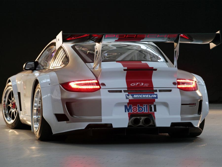  Porsche 911 GT3 R 2009 года  (фото 4 из 8)